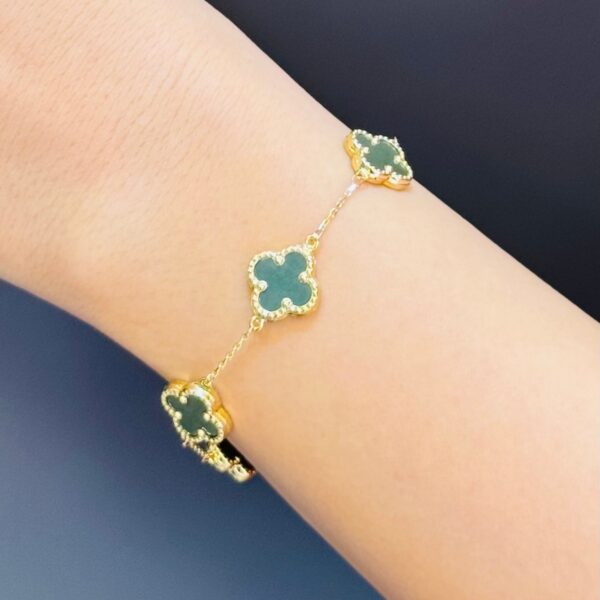 14 Ayar Altın Yeşil Taşlı Yonca Bileklik