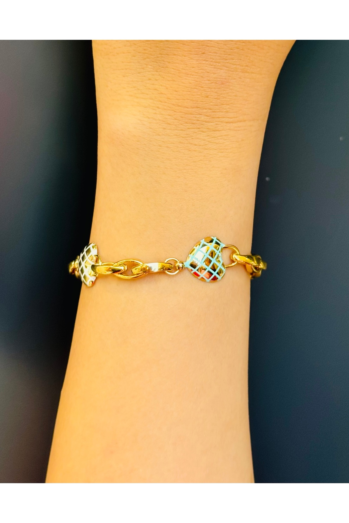 14 Ayar Altın Mineli Kalpli Altın Bileklik