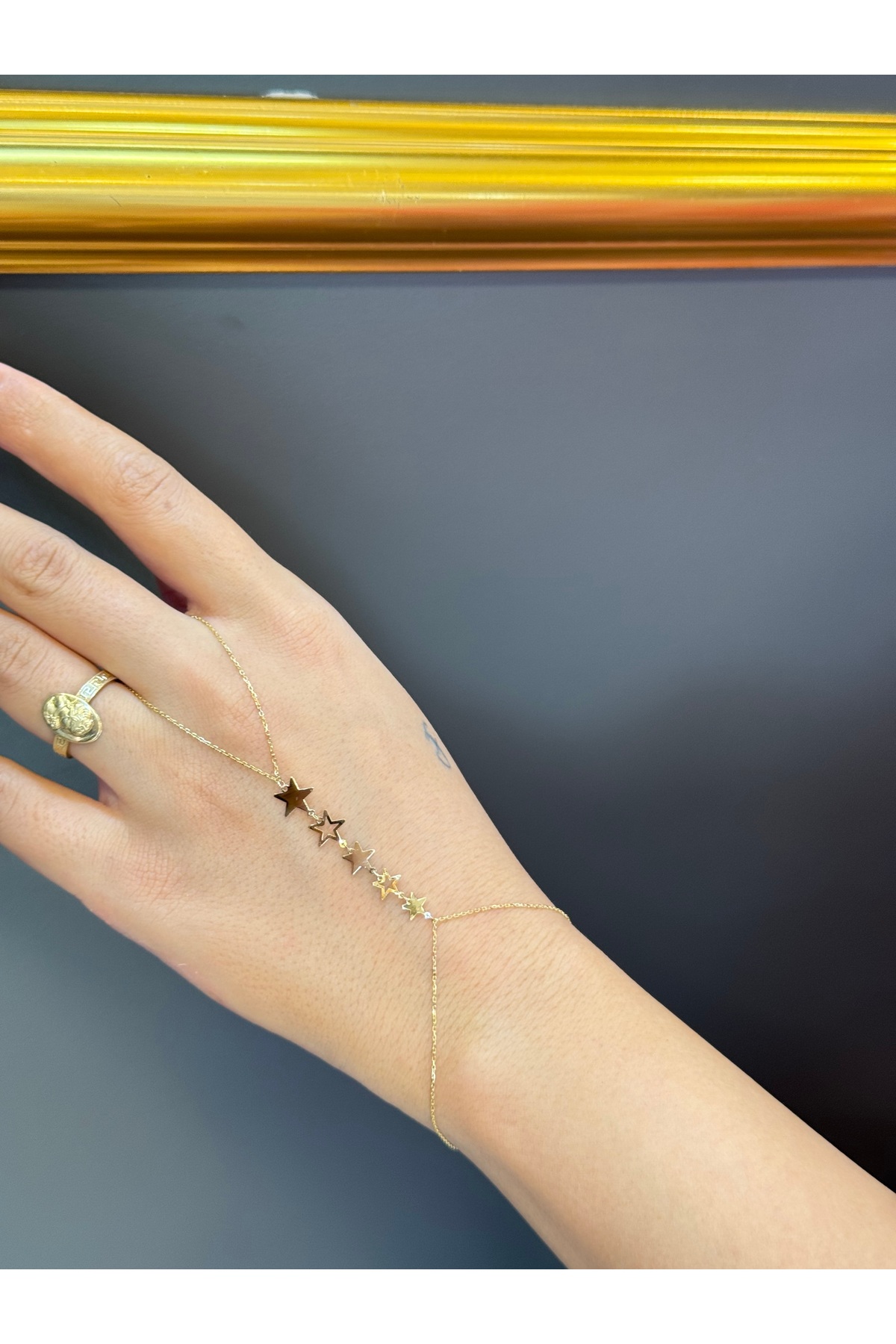 14 Ayar Altın Yıldız Tasarımlı Şahmeran