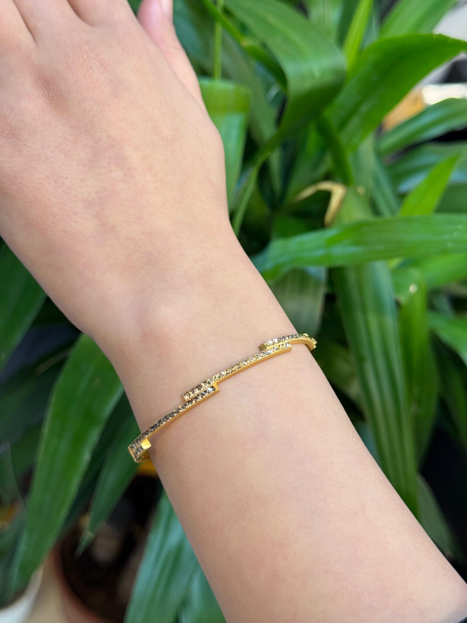 14 Ayar Altın Parıltı Ajda Kelepçe Bileklik