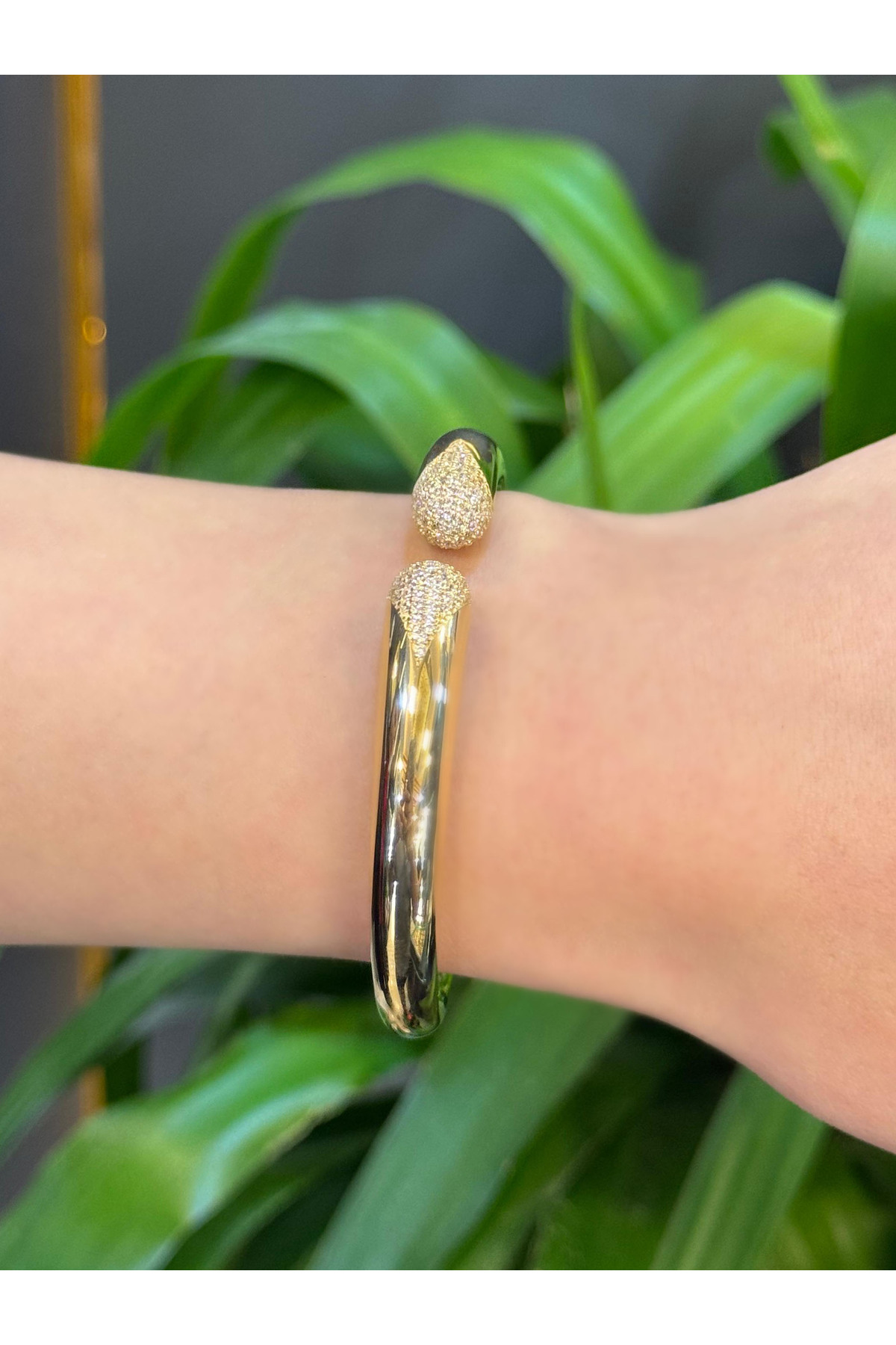 14 Ayar Altın Mıknatıs Kelepçe Bileklik