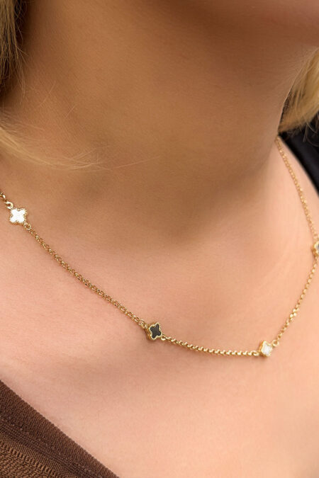 14 Ayar Altın Renkli Yonca Kolye