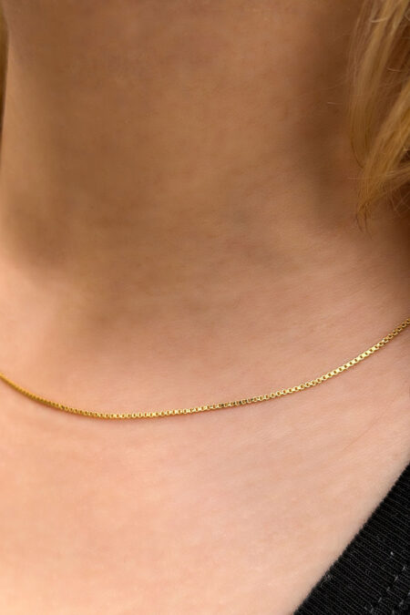 14 Ayar Altın Küçük Küp Zincir Kolye