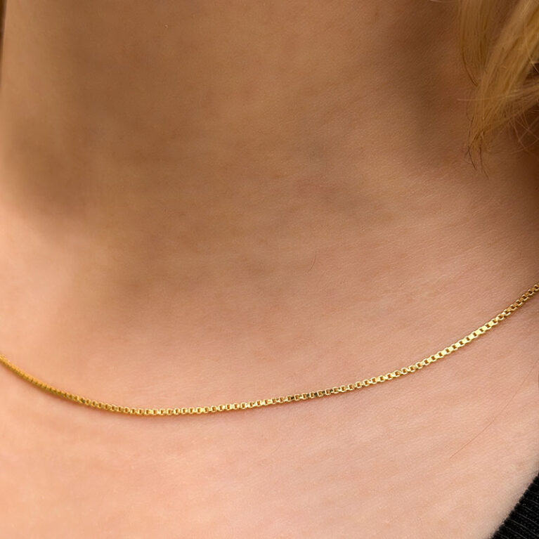 14 Ayar Altın Küçük Küp Zincir Kolye