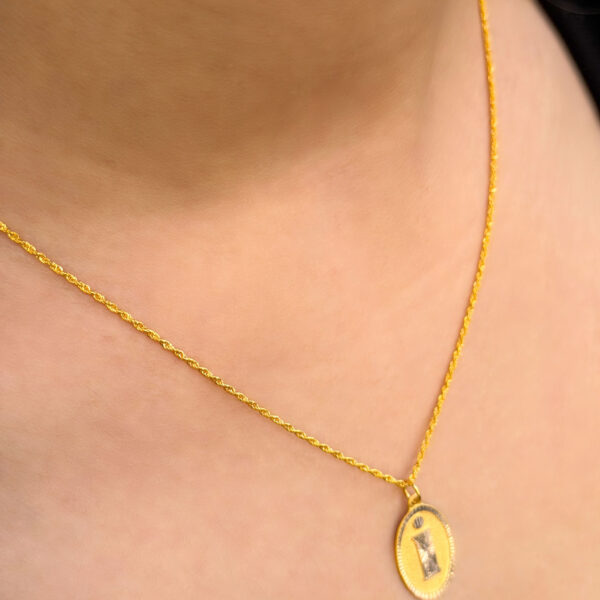 14 Ayar Altın Oval İ Harfli Kolye