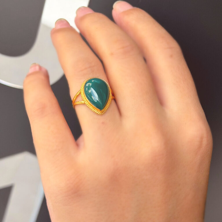 14 Ayar Altın Damla Zümrüt Taşlı Yüzük