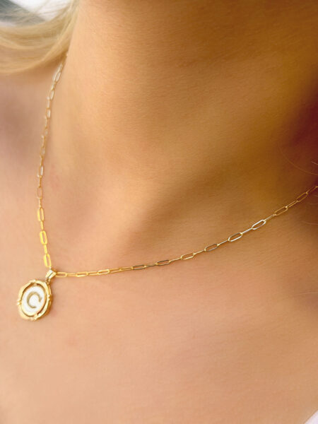 14 Ayar Retro C Harfi Kolye