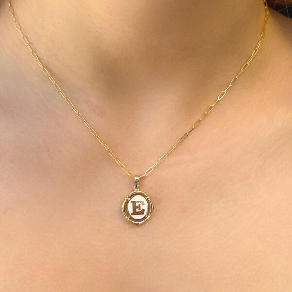 14 Ayar Retro E Harfi Kolye