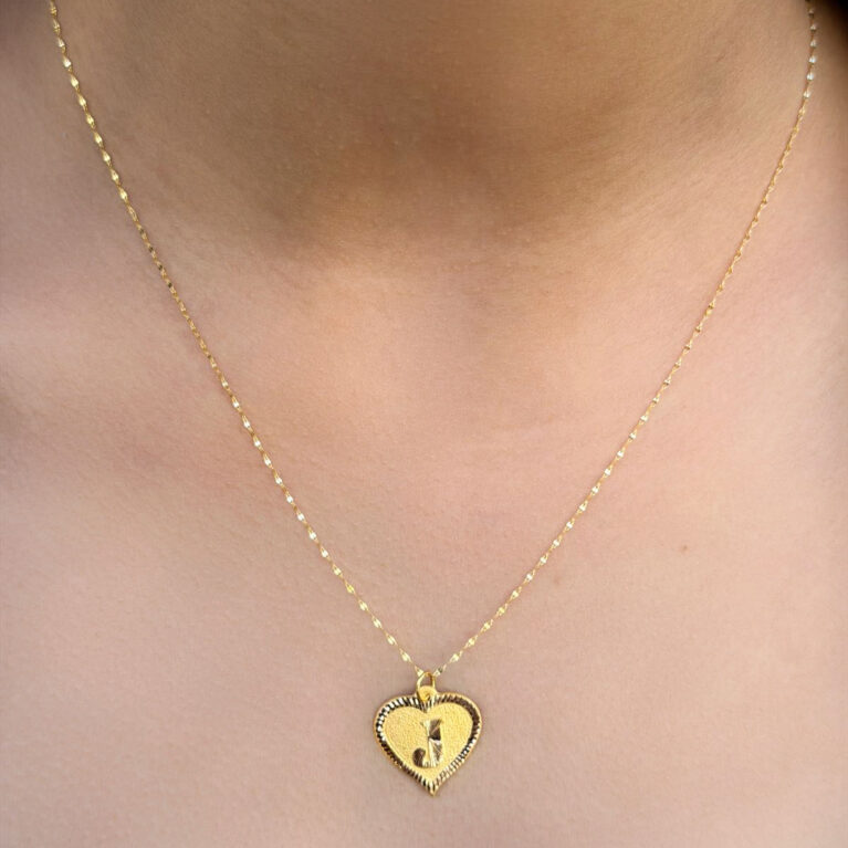 14 Ayar Altın J Harli Kalp Kolye