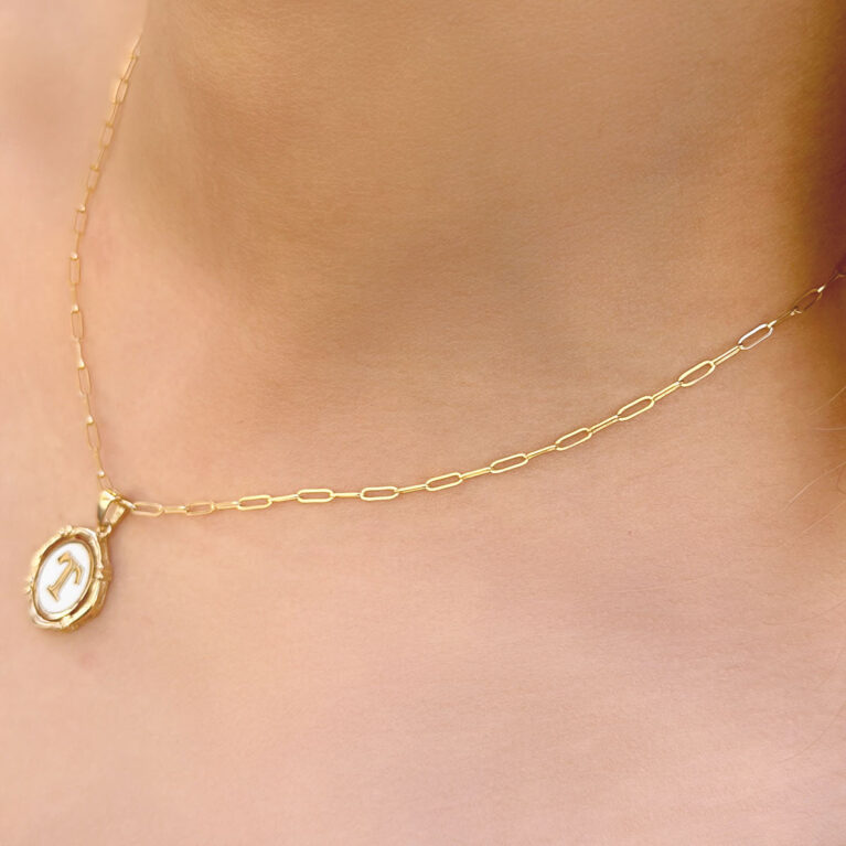 14 Ayar Retro T Harfi Kolye