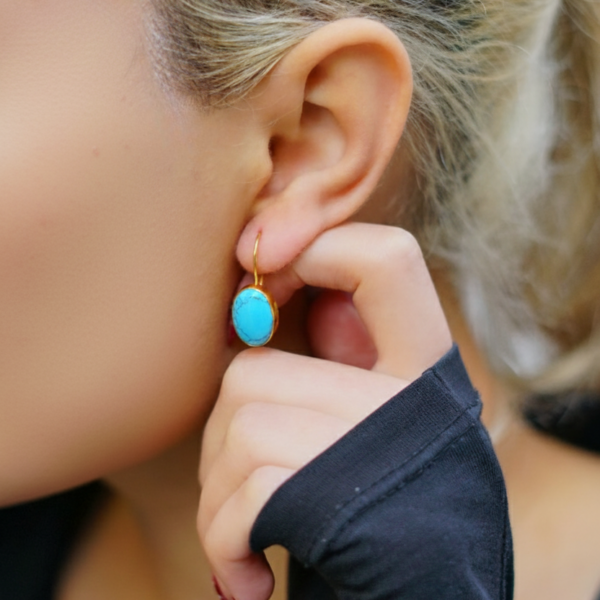 14 Ayar Altın Oval Damarlı Firuze Küpe