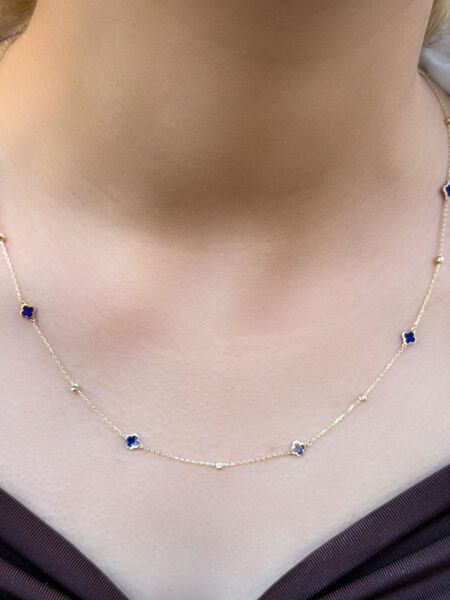 14 Ayar Altın Lacivert Mineli Yonca