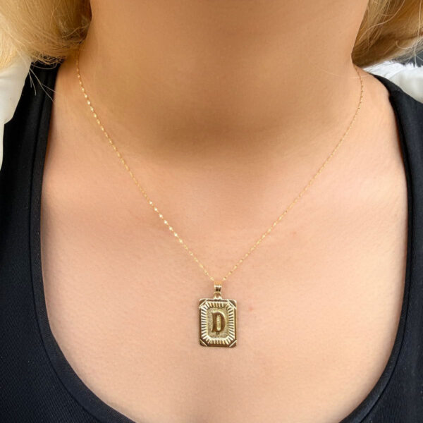 14 Ayar Altın Nostalji D Harfli Kolye